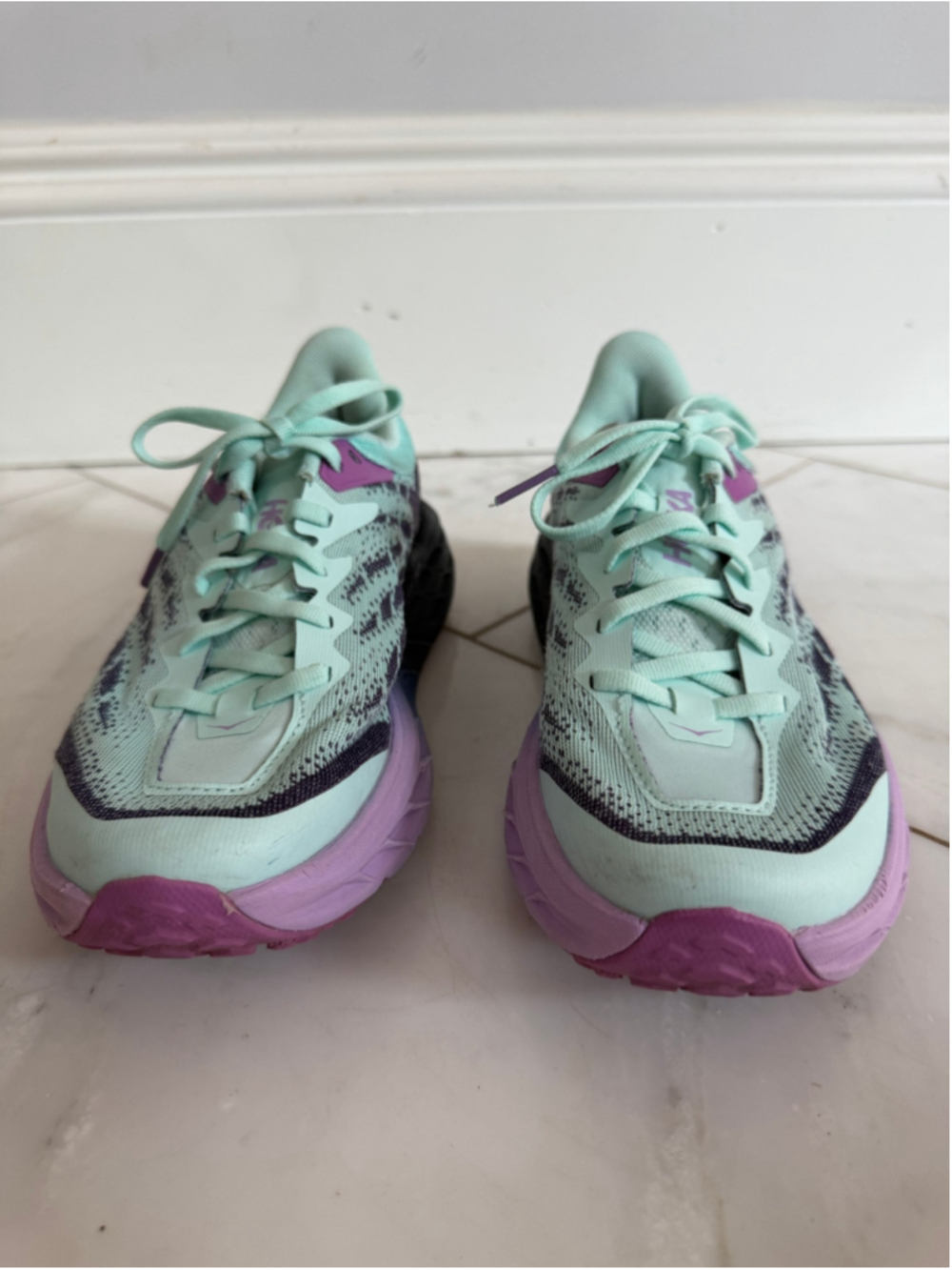 Hoka SpeedGoat 5 women’s 6B Trail Running Sneakers mint & purple active comfort - Picture 2 of 10